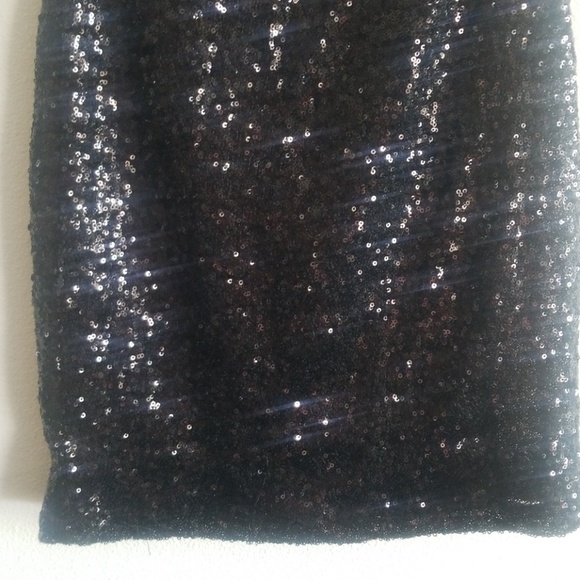 ✴✴Sequin Dress✴✴ - Picture 2 of 3